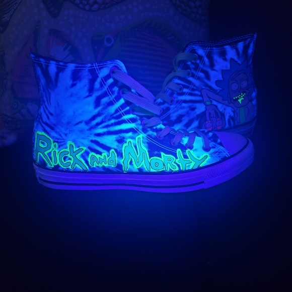 Rick and Morty Converse - Picture 2 of 7